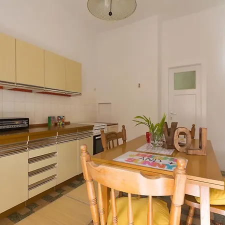 Bacvice Apartment *